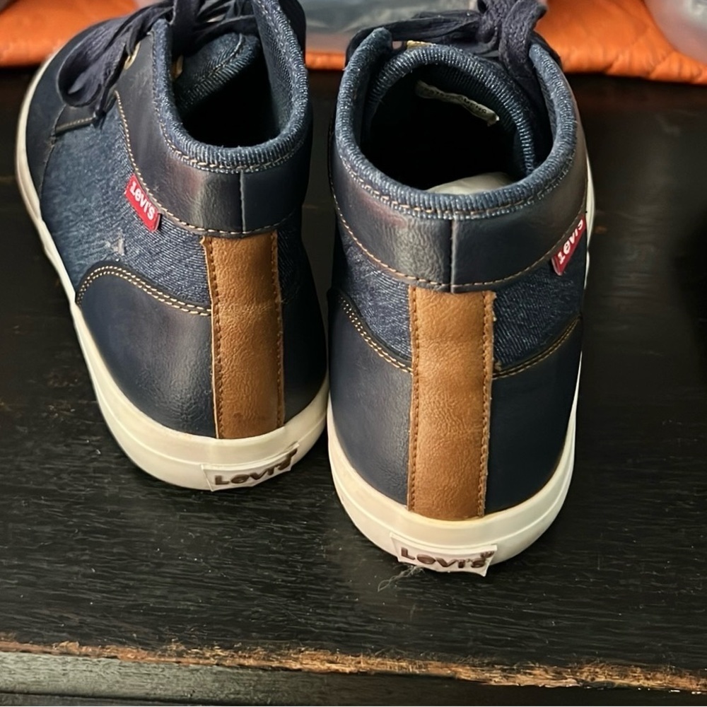 Levi’s Denim Sneakers Lace Up Chukka Style Navy Canvas Comfort Shoes Size 9.5 - Picture 3 of 10